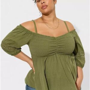 Torrid Clip Dot Smocked Front tie 3/4 Sleeve Cold Shoulder Top